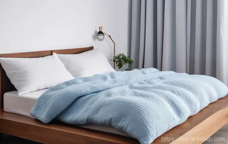 수면 환경 최적화에 대한 최신 연구 - Image Prompt 1: The Embrace of Ideal Temperature and Comfort**